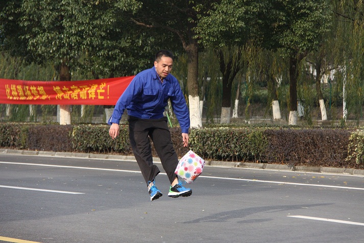 奔跑吧 兄弟！—記通鼎集團第八屆“慶元旦、共健身”冬季長跑比賽